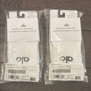 Alo Yoga White Unisex Half-Crew Socks